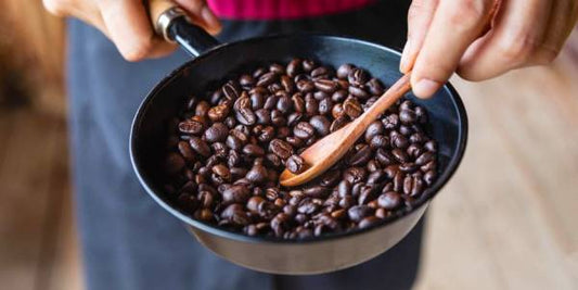 Roast your own coffee: 4 ways - from simple, creative to professional